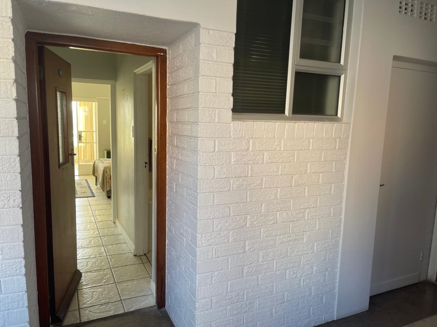 1 Bedroom Property for Sale in Summerstrand Eastern Cape
